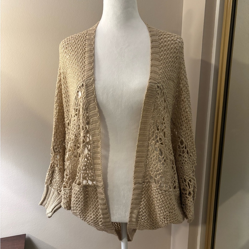 Elegant Lovemarks Beige Open-Knit Cardigan Size M